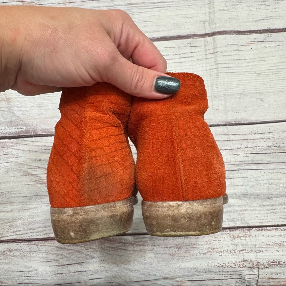 Free People Royale Flat Embossed Croc Suede Leather Red Orange Size 39 = US 9 - Picture 4 of 8